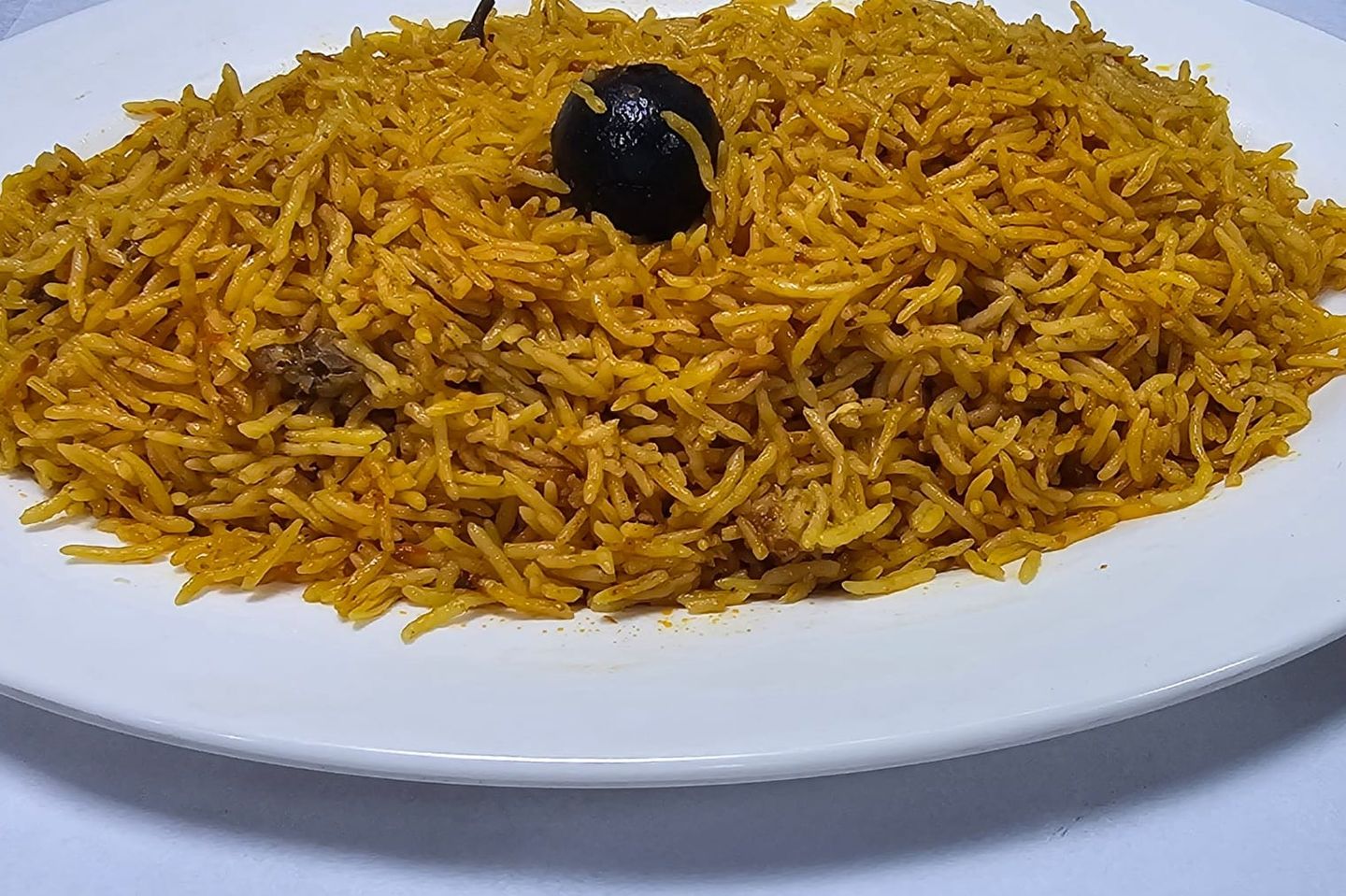 ارز مضغوط احمر سادة