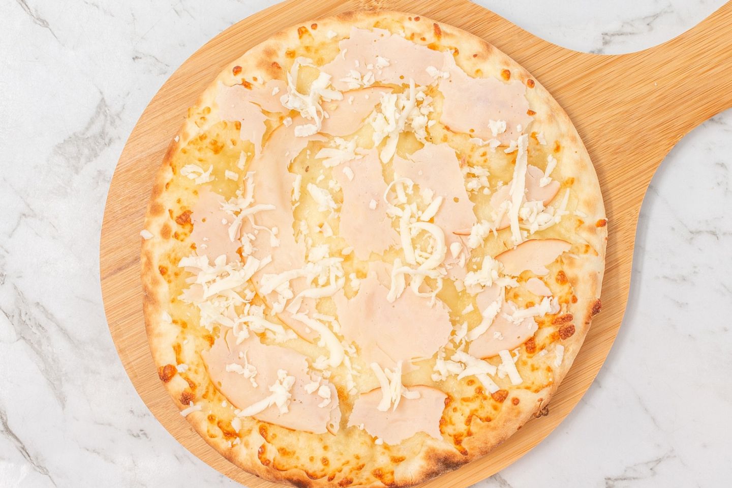 Cheese With Turkey Slice Manakeesh