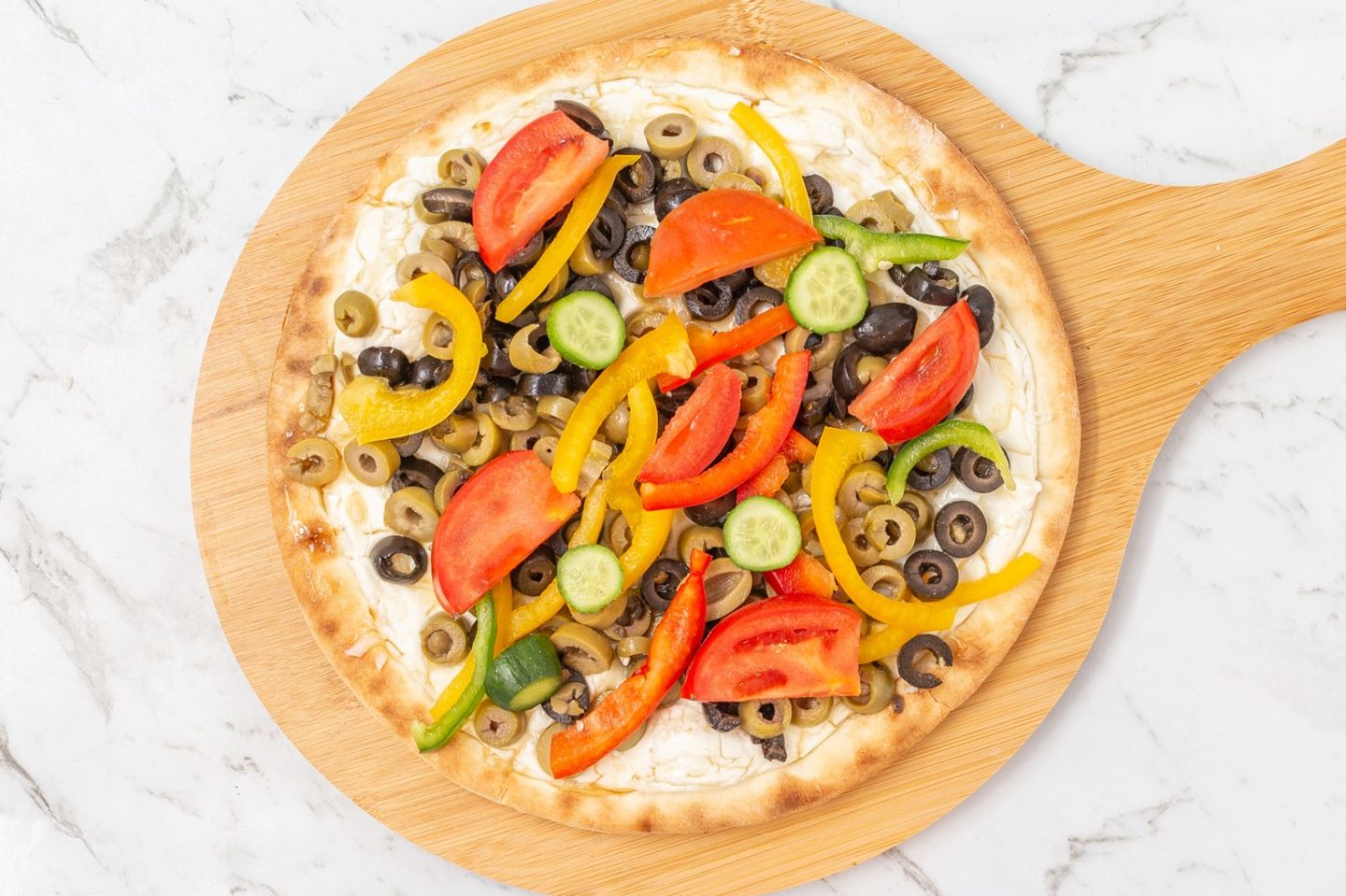 Labneh With Vegetables Manakeesh