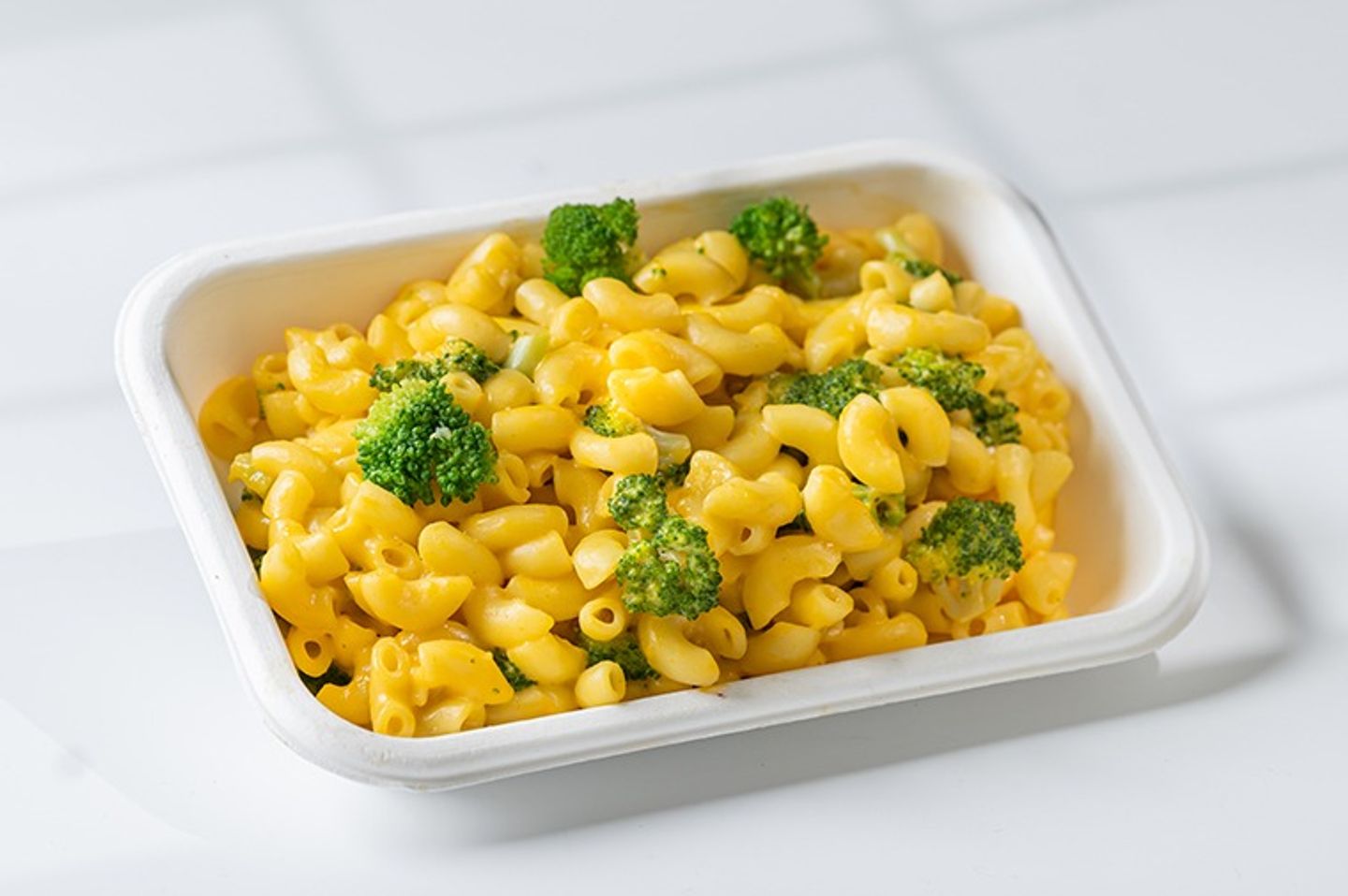 Macroni With Broccoli