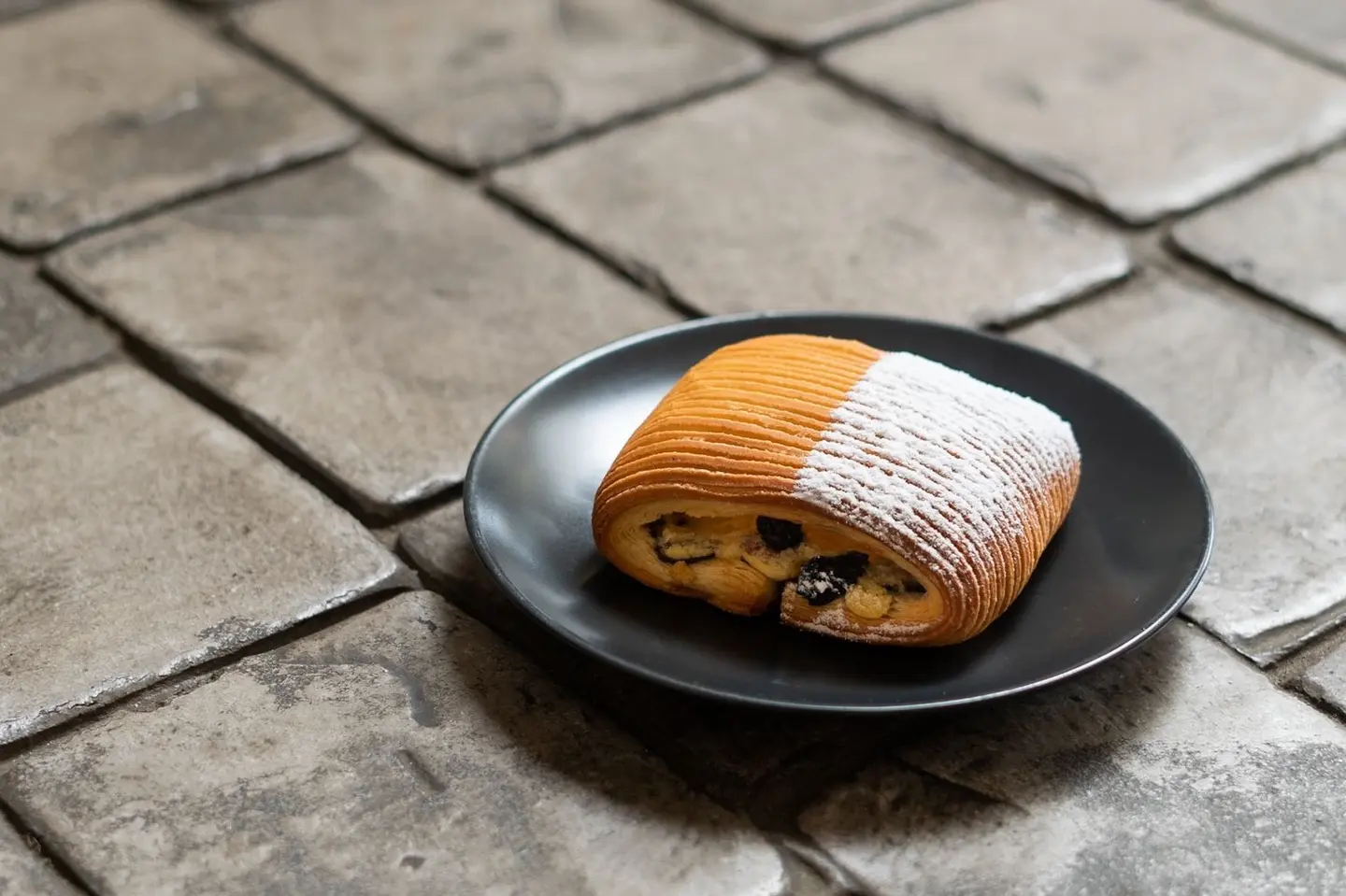 دانيش زبيب اللوز والشوكولاتة