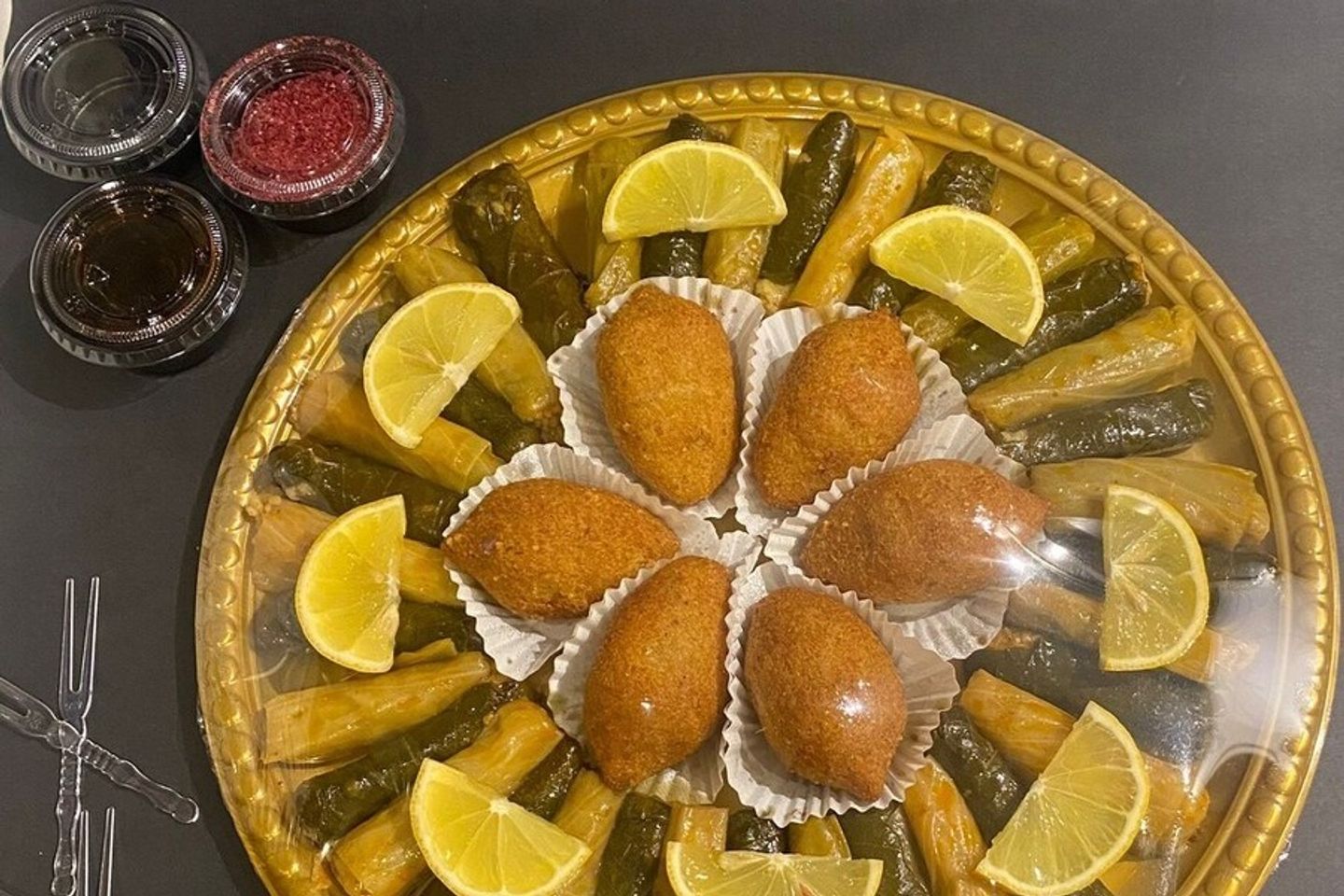 الطبق المشكل