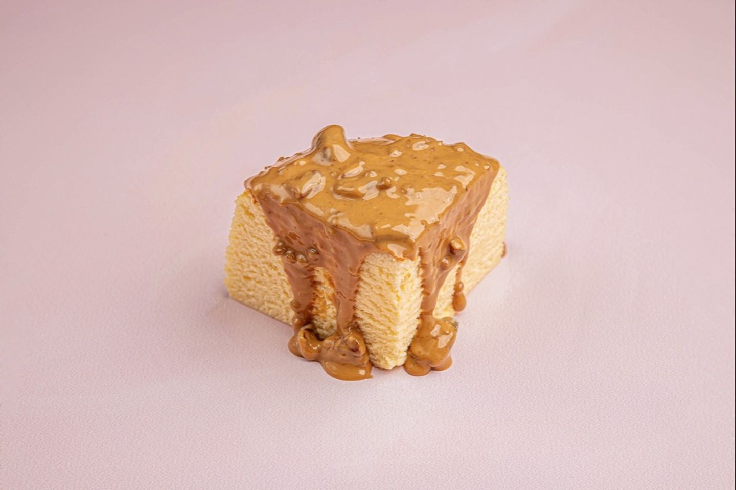 قطعة تشيزكيك بيكان