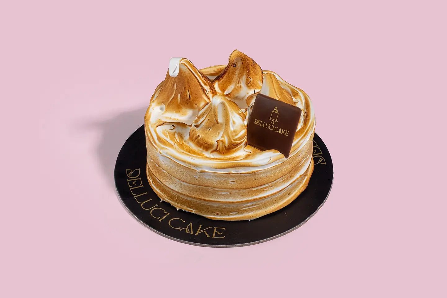 Strawberry Meringue Cake Medium