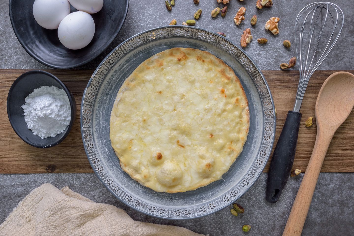 Extra Akawi Cheese Pie