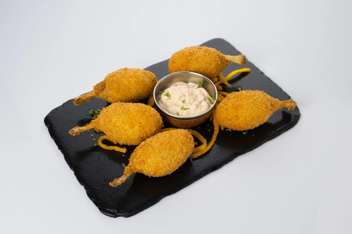 اجنحه اشاز المقليه