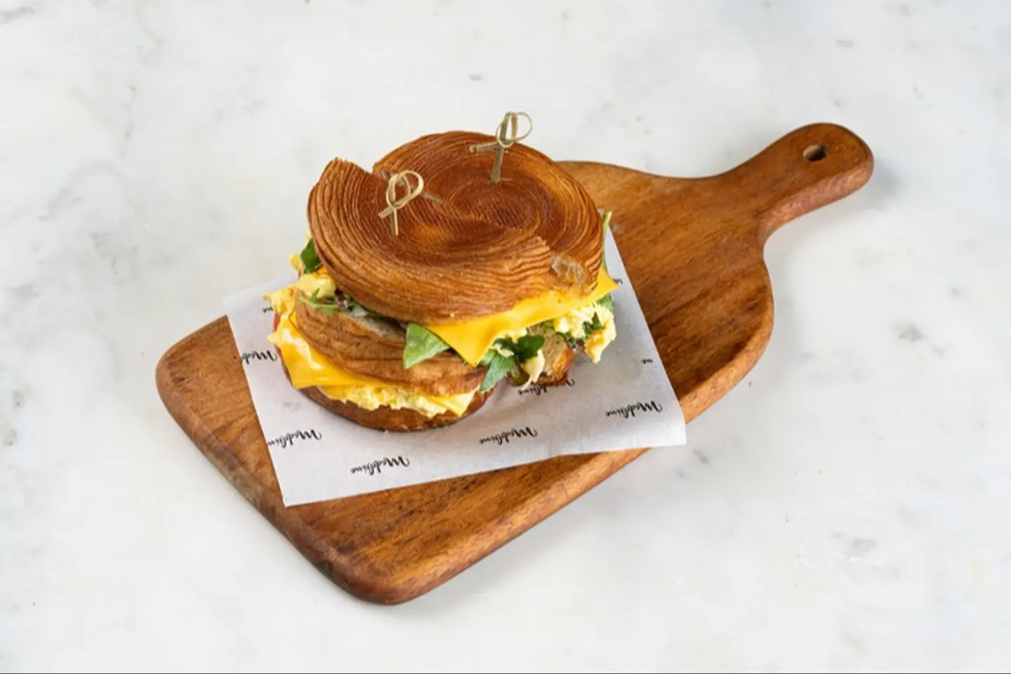 منامن ساندو