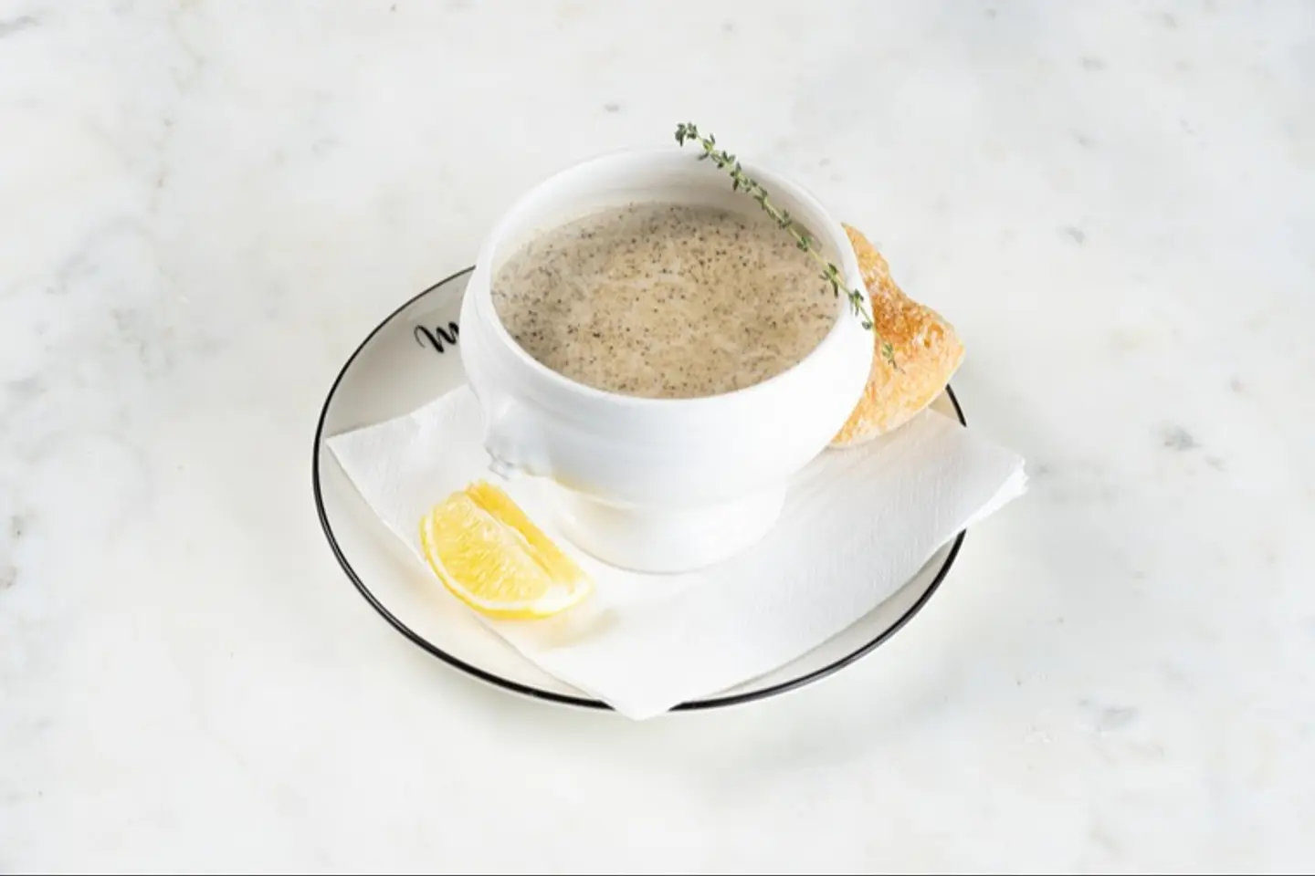 شوربة فونغي الدجاج