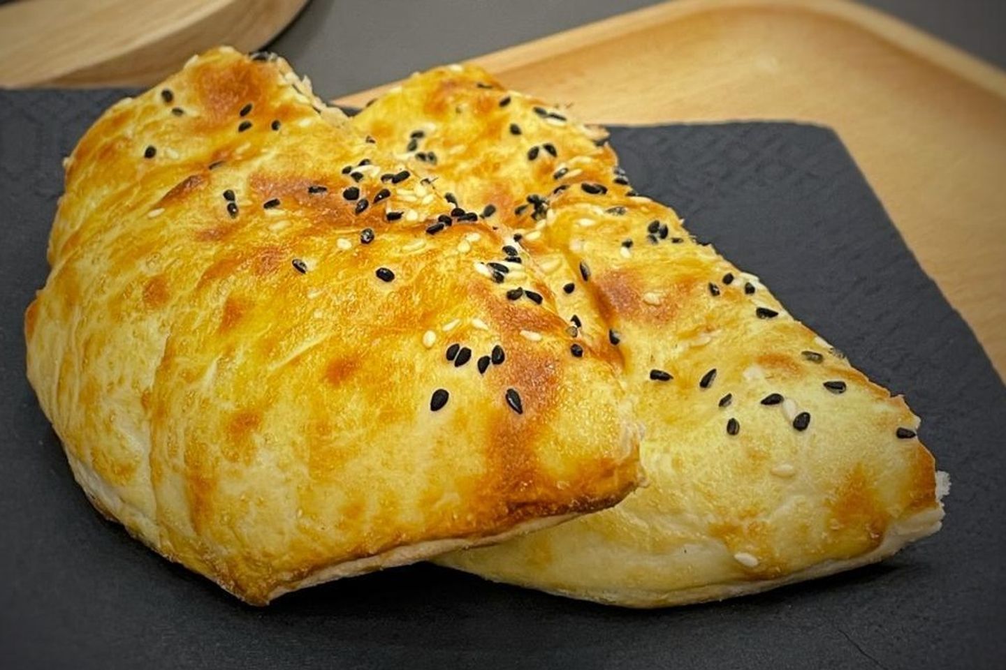 فطيرة جبن طحينة