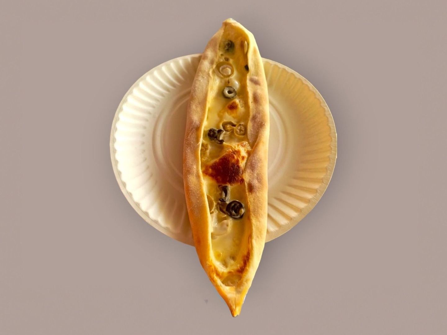 جبن سائل بالزيتون