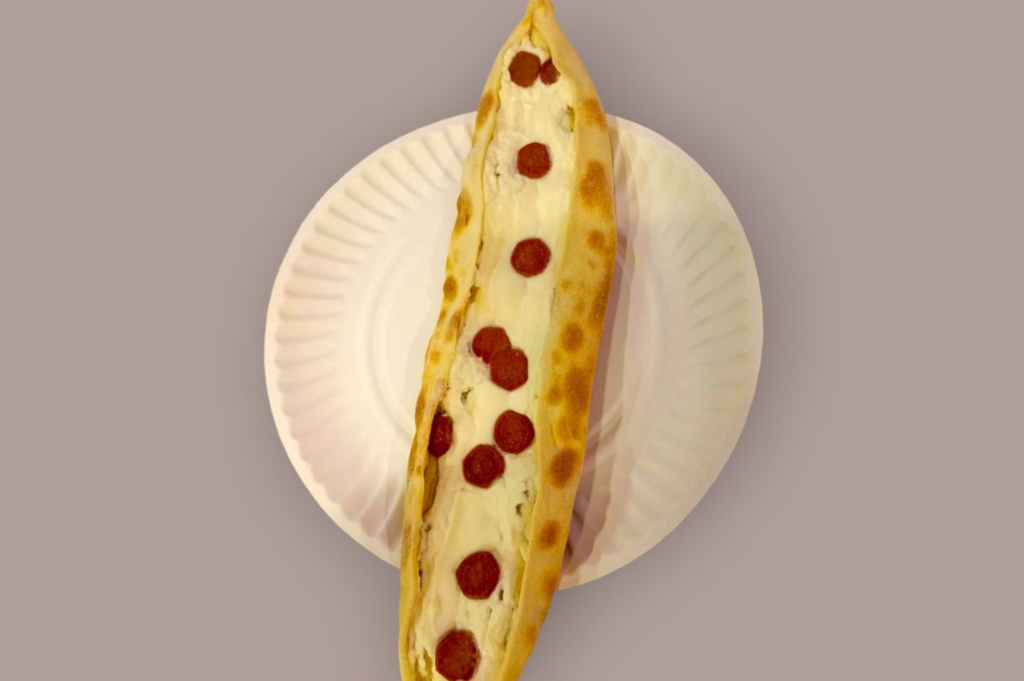 جبن عكاوي بالنقانق