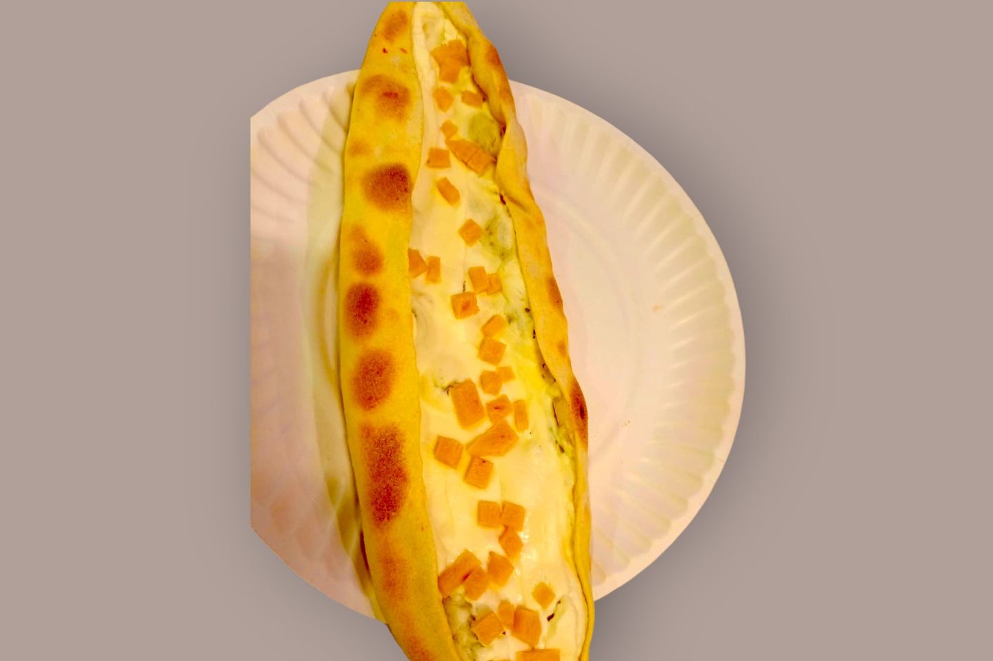 مرتديلا باللبنه
