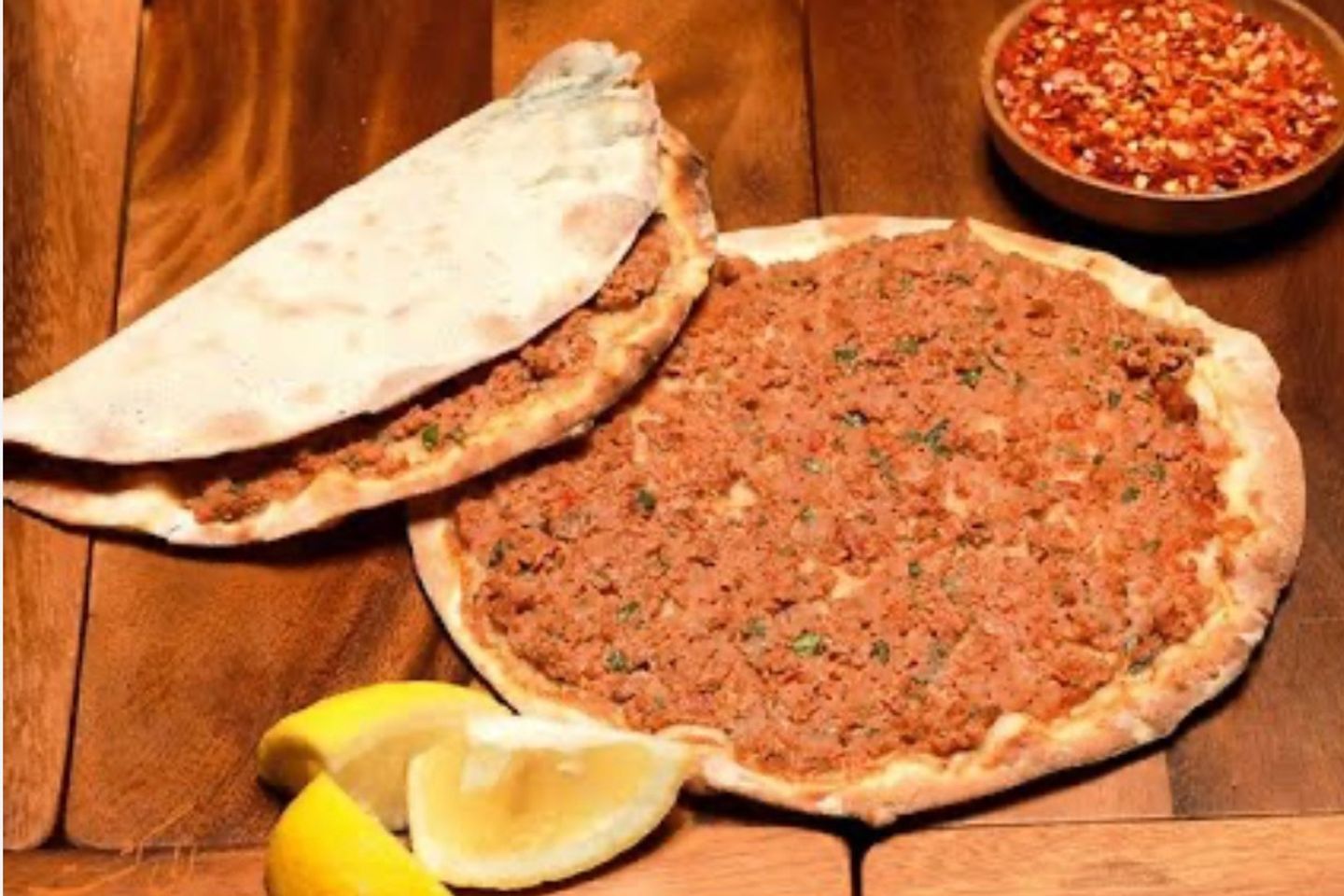 لحم باللبنة