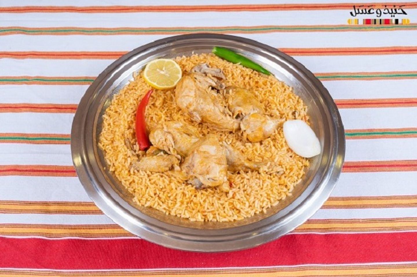 حبة دجاج مضغوط مع الرز
