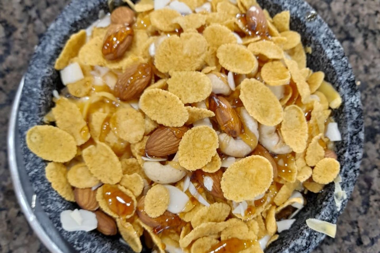 Maasoub Araisy With Corn Flakes