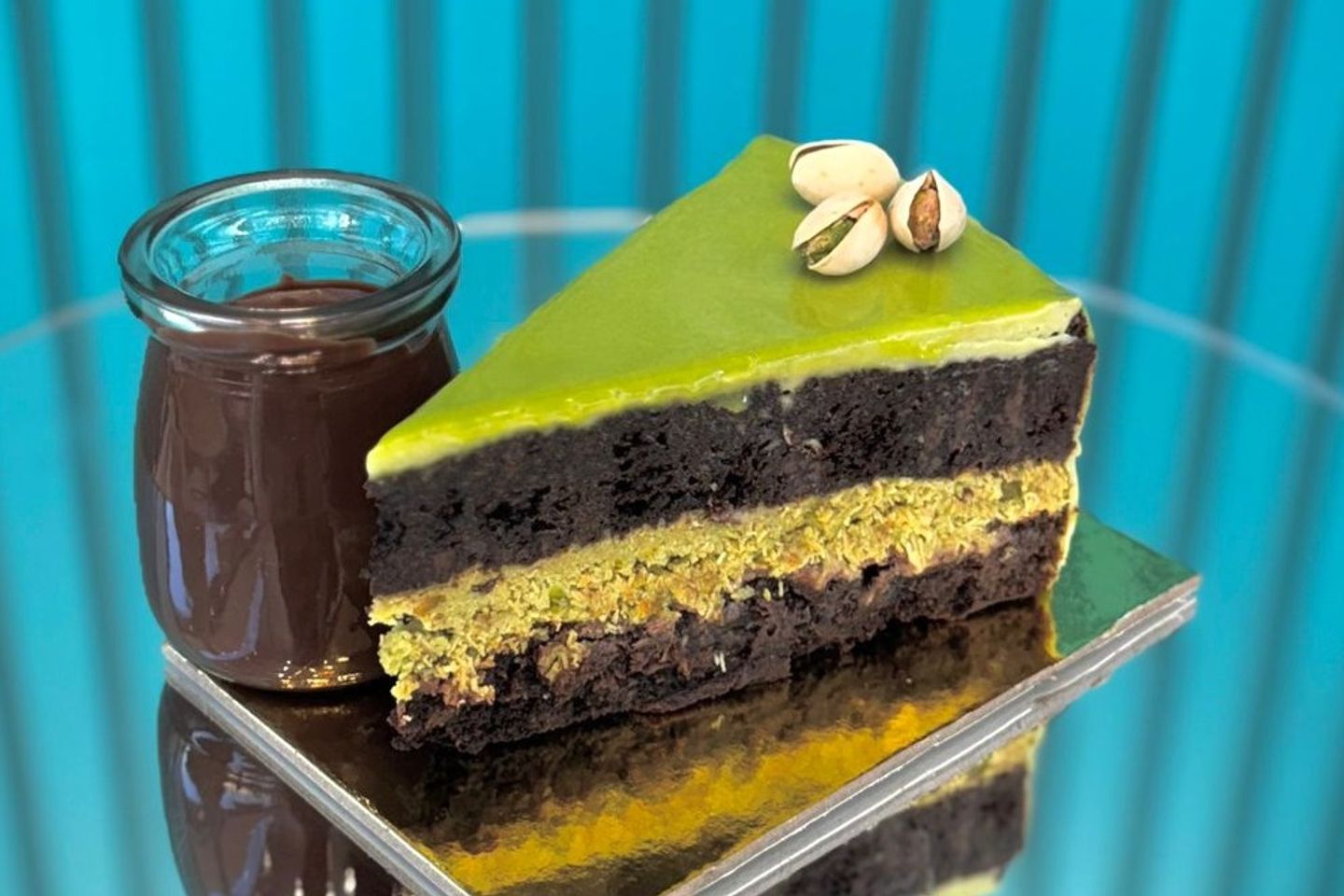 Large Knafeh Pistachio Cake