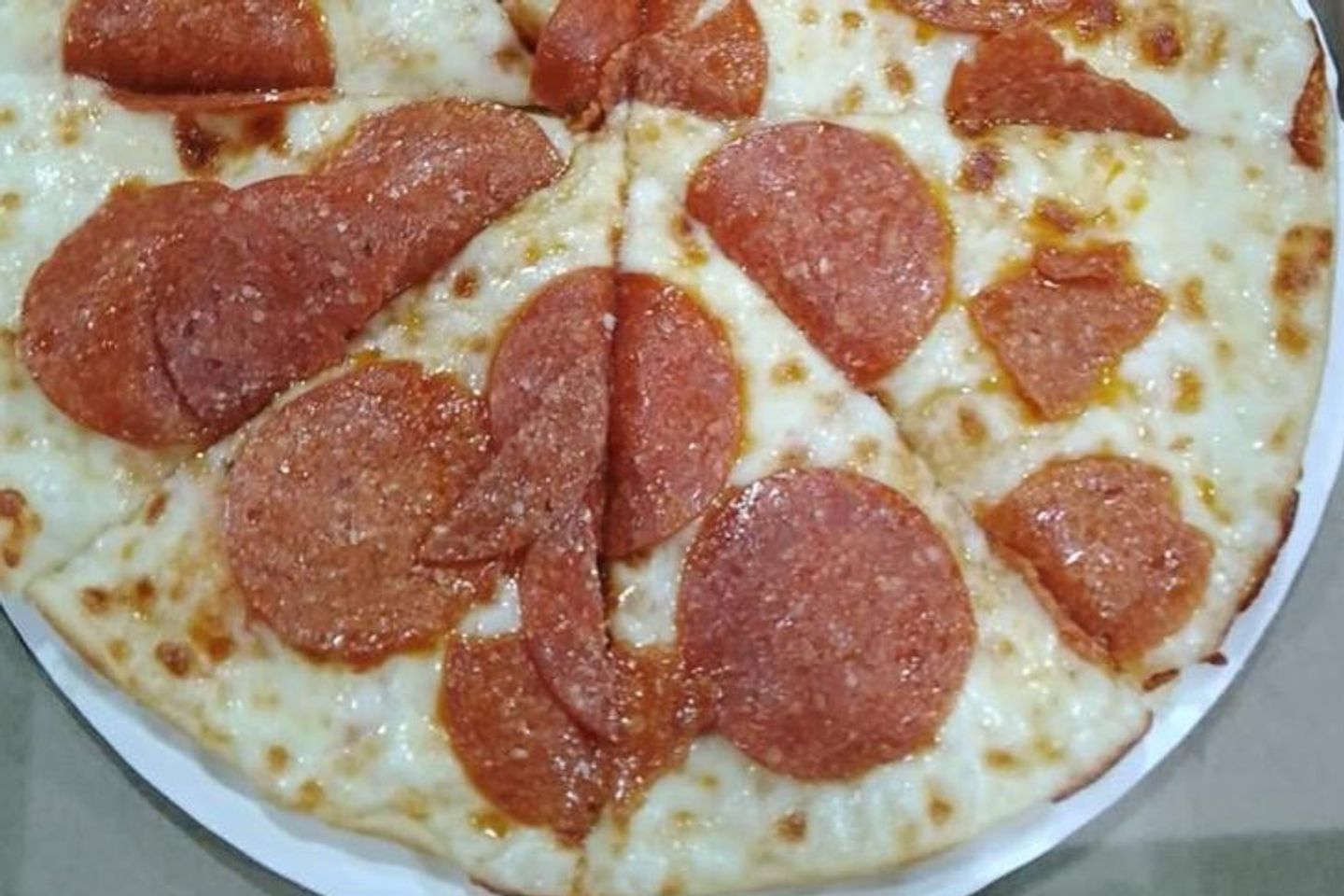Pepperoni Pizza - Pepperoni Pizza