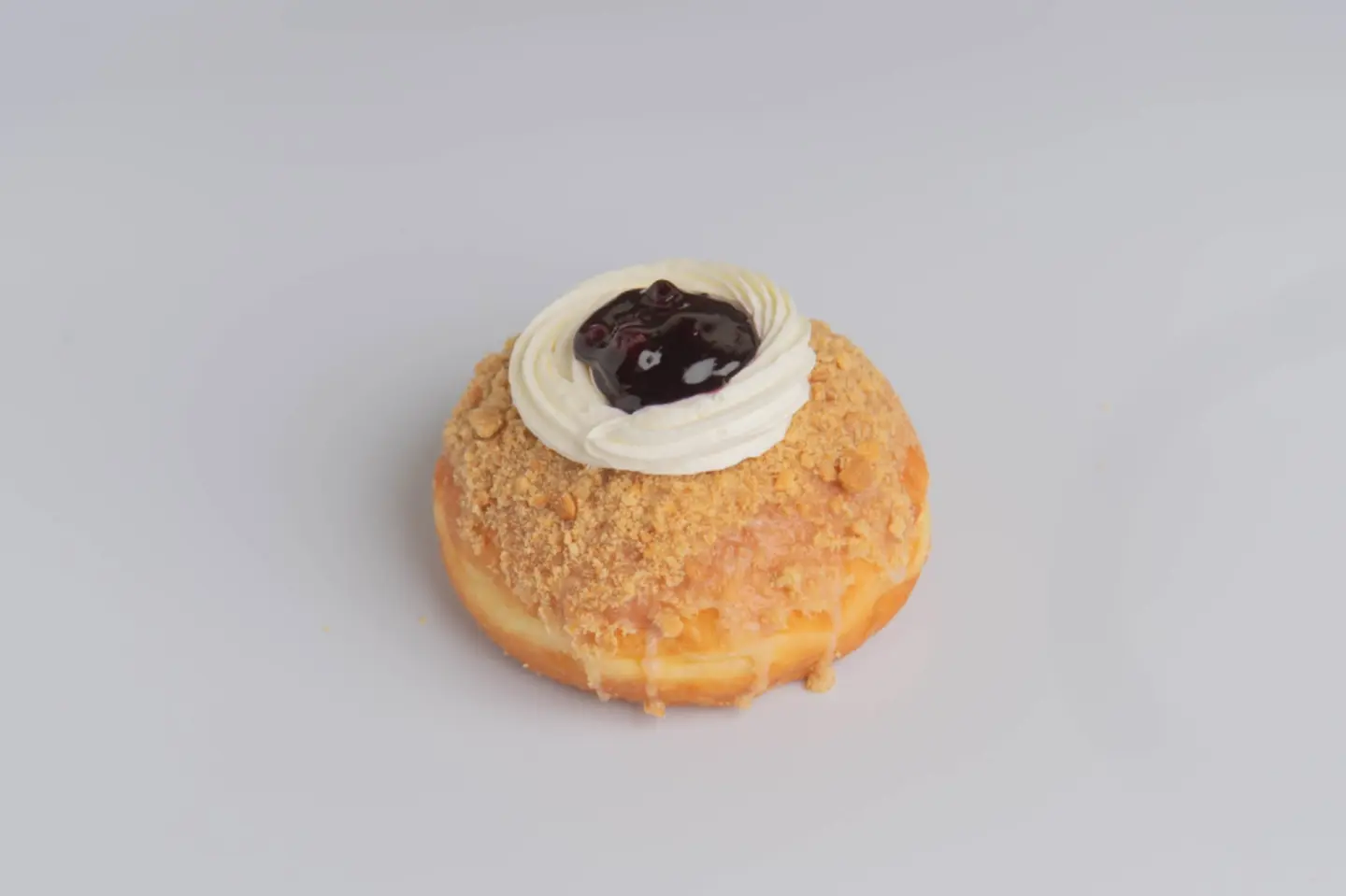 دونات تشيز كيك التوت