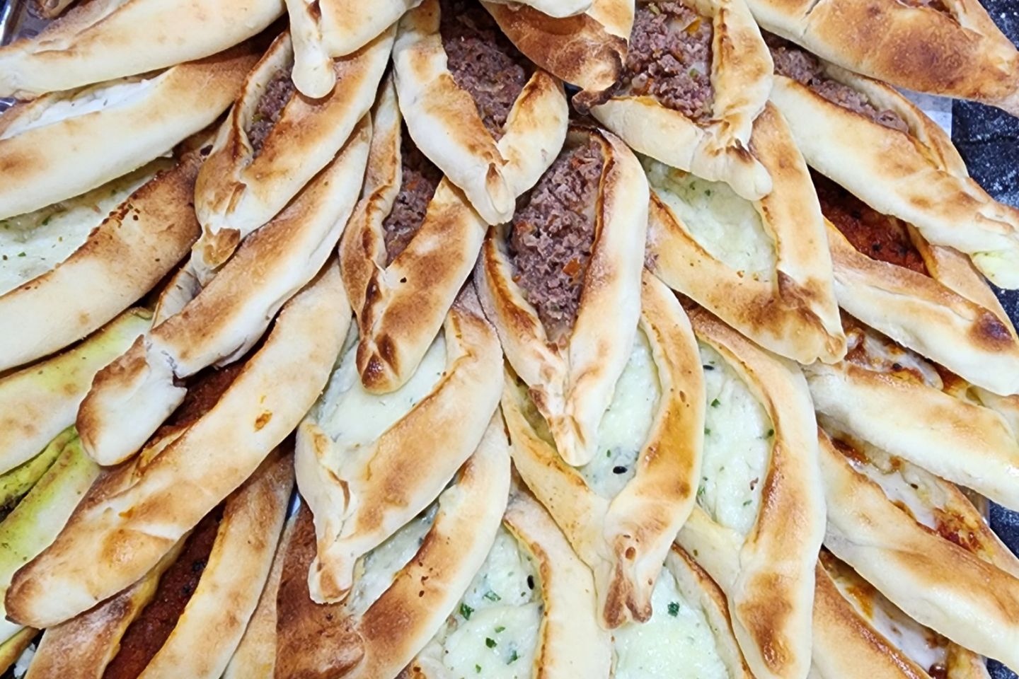 Mix Plate 40 Pieces