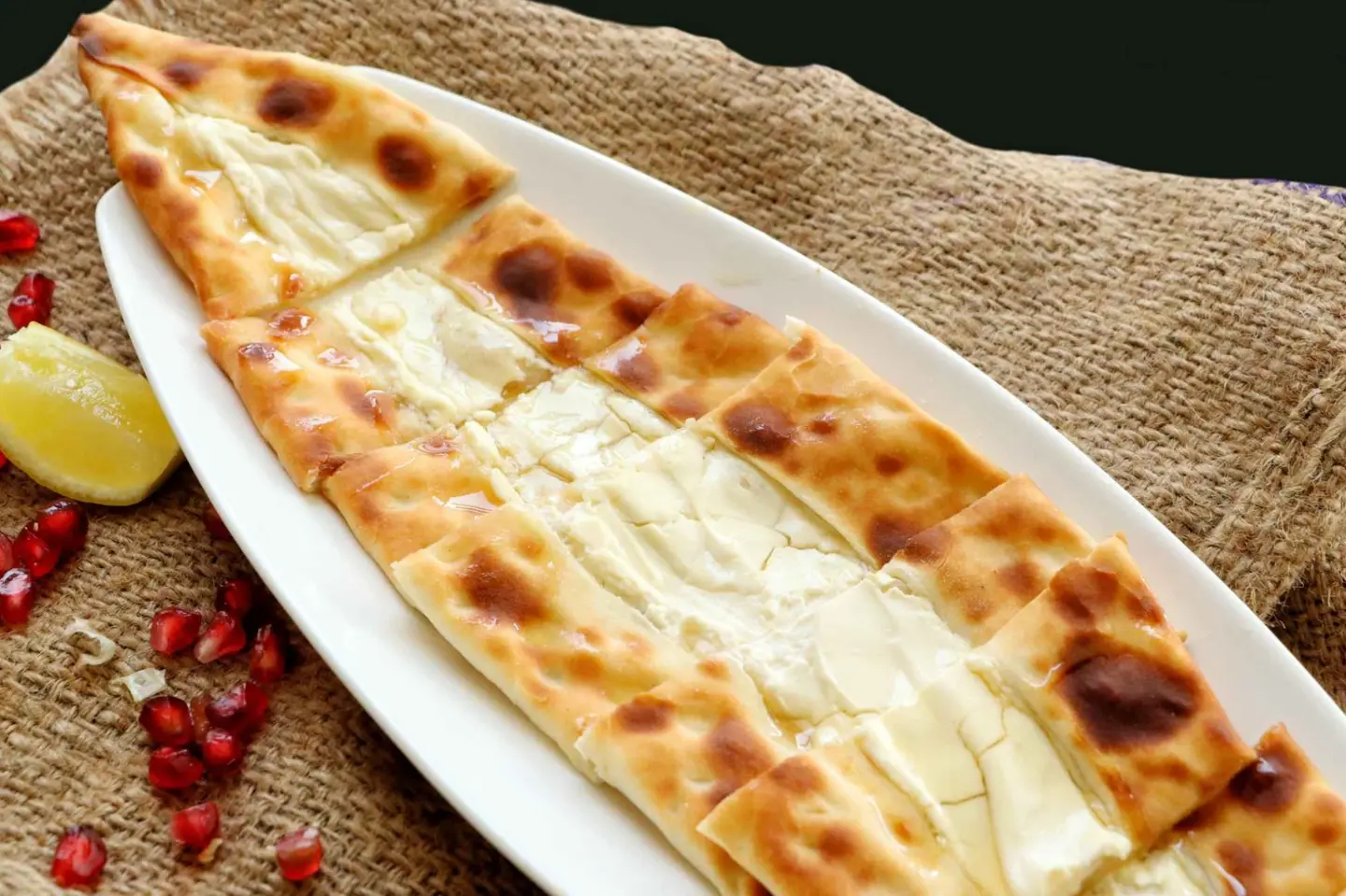 لبنه  -   بالزعتر