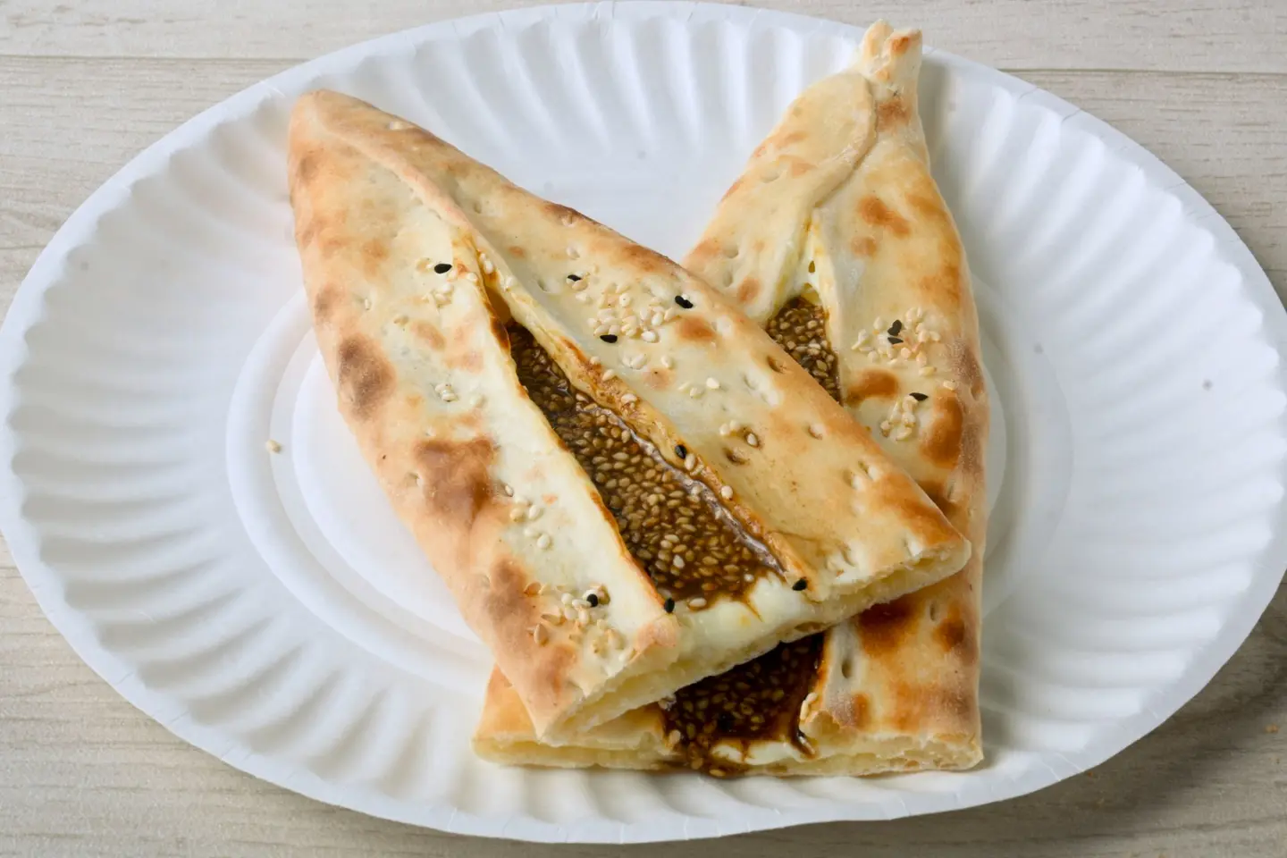 جبن مع زعتر