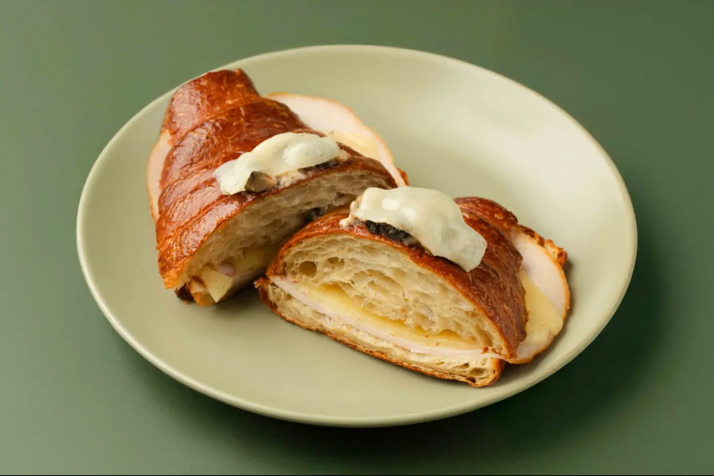 Turkey And Mushroom Croissant   Low Carb