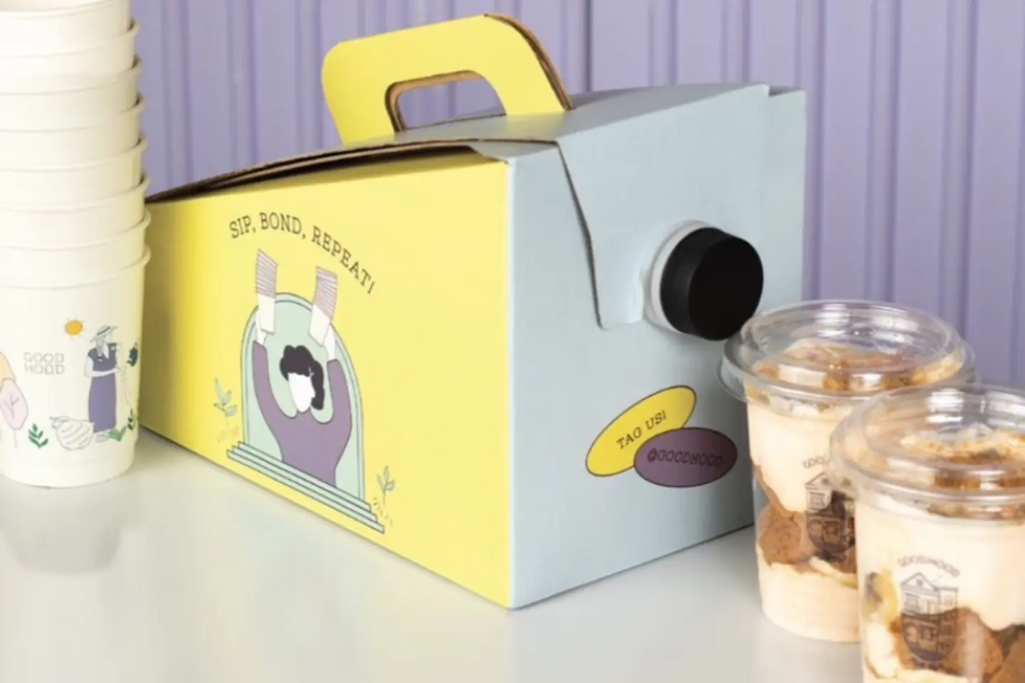 عرض بوكس قهوة اليوم+ ٢ بنانا بودنج