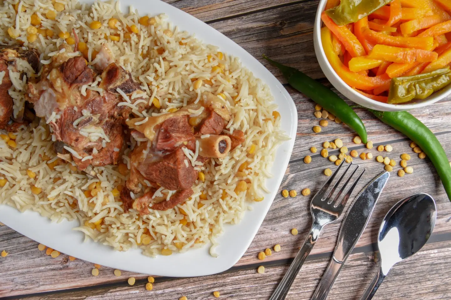 نفر لحم أرز بالحمص