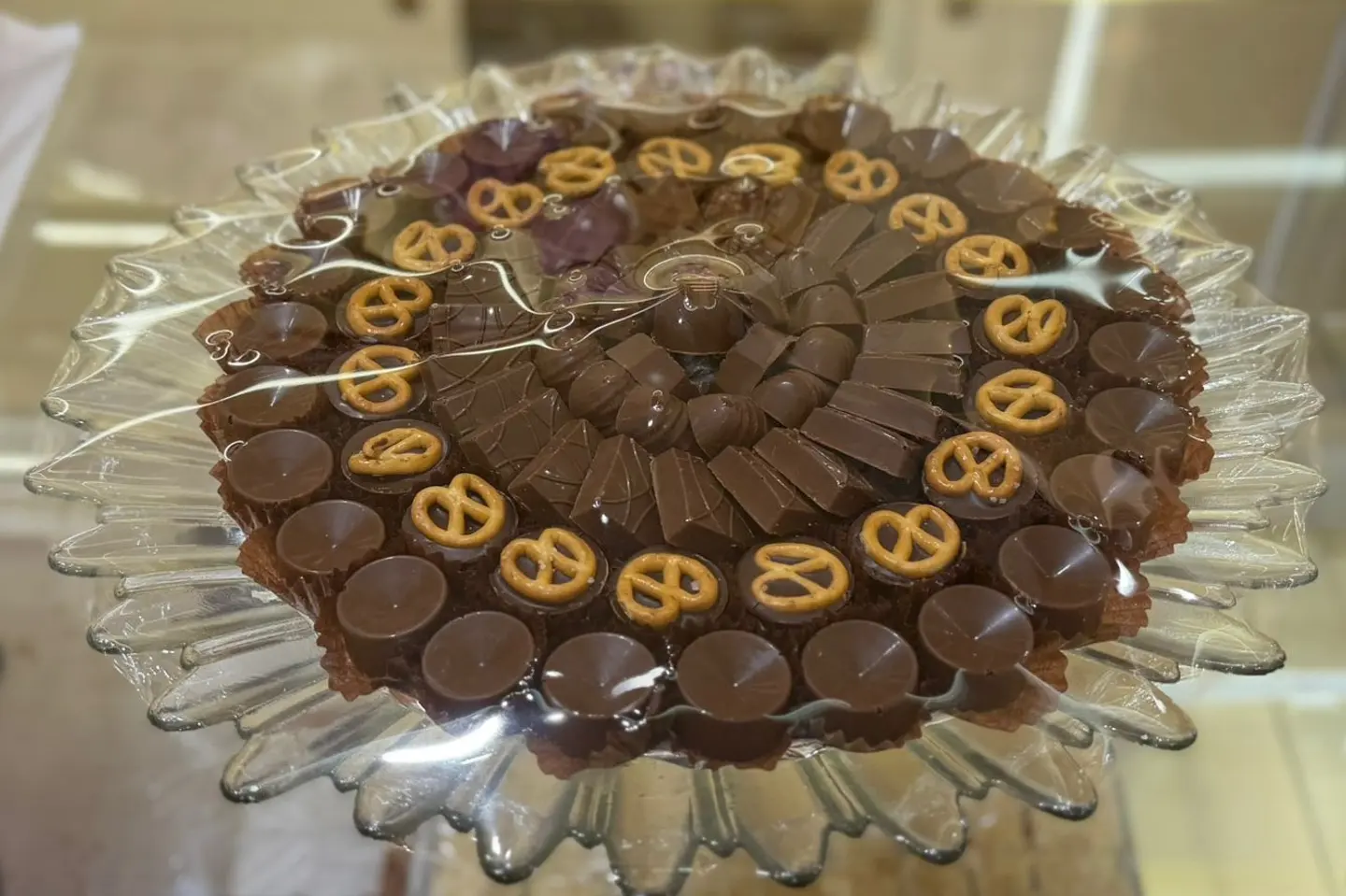 صينية كبيرة من الشوكولاتة البلجيكية