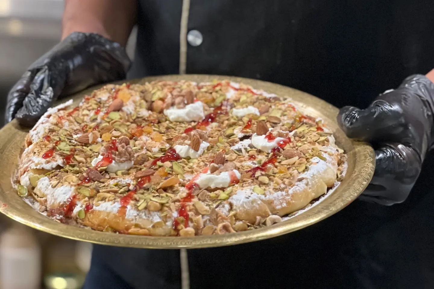 فطيرة كريمة و مكسرات - رول