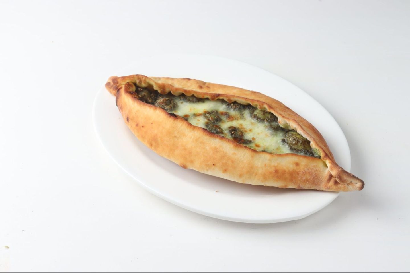 جبن بالزعتر