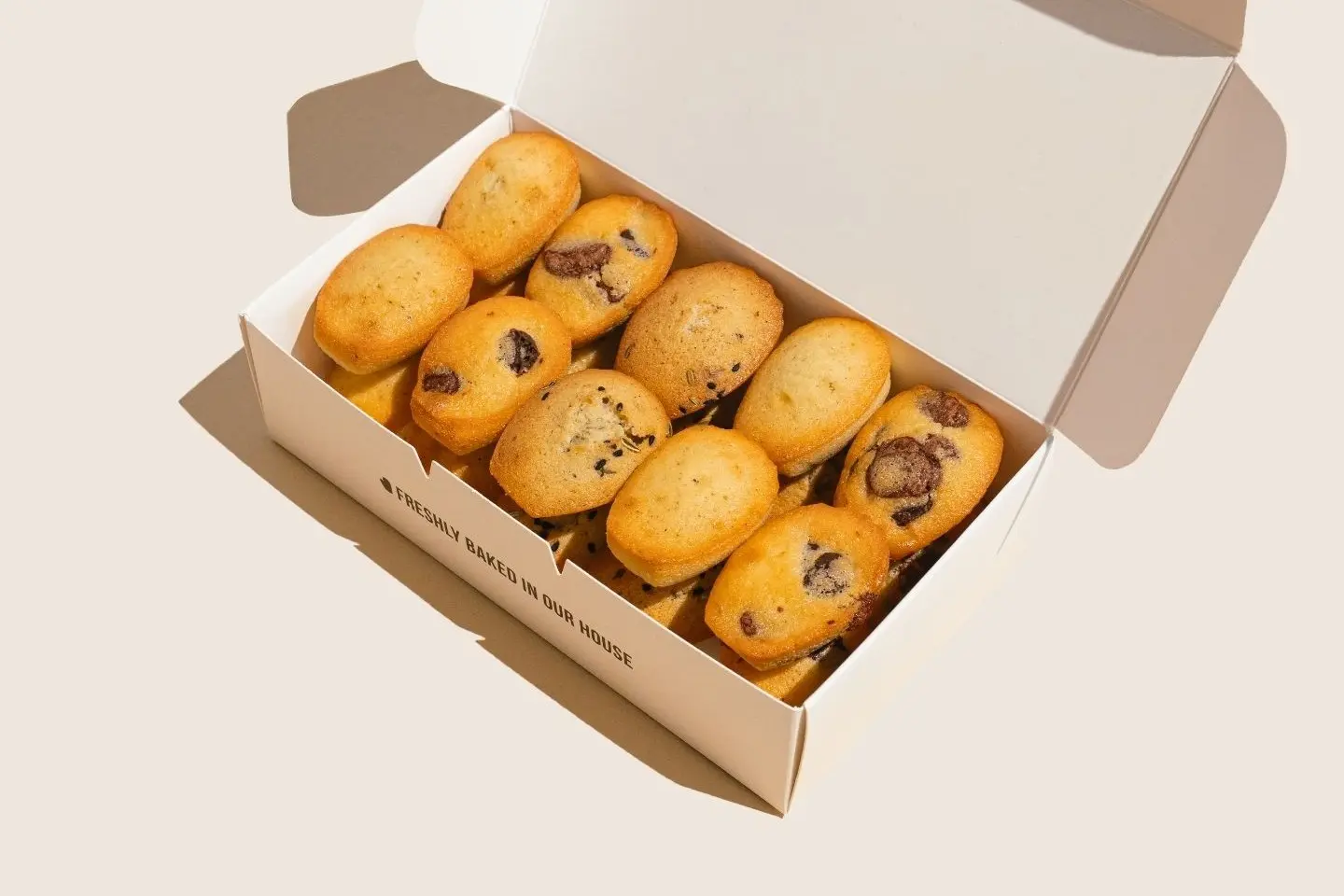 Madeleines Cake   15 Pcs