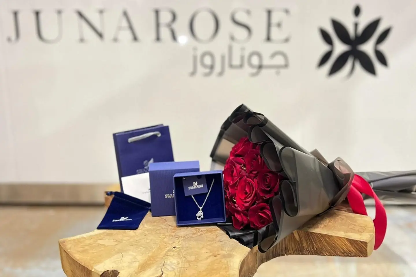 سوارفسكي و ورد ٢