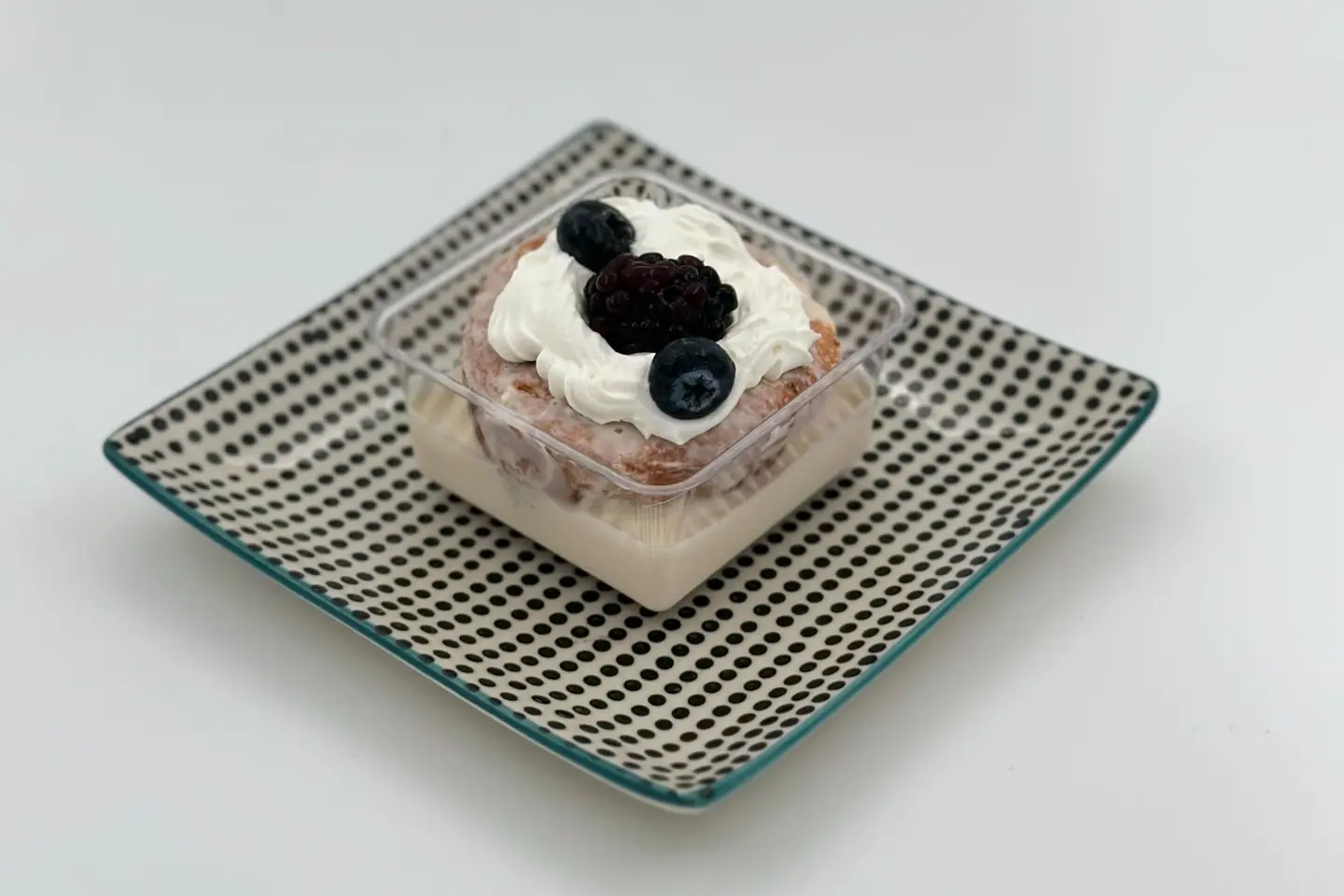 Berries Milk Cake