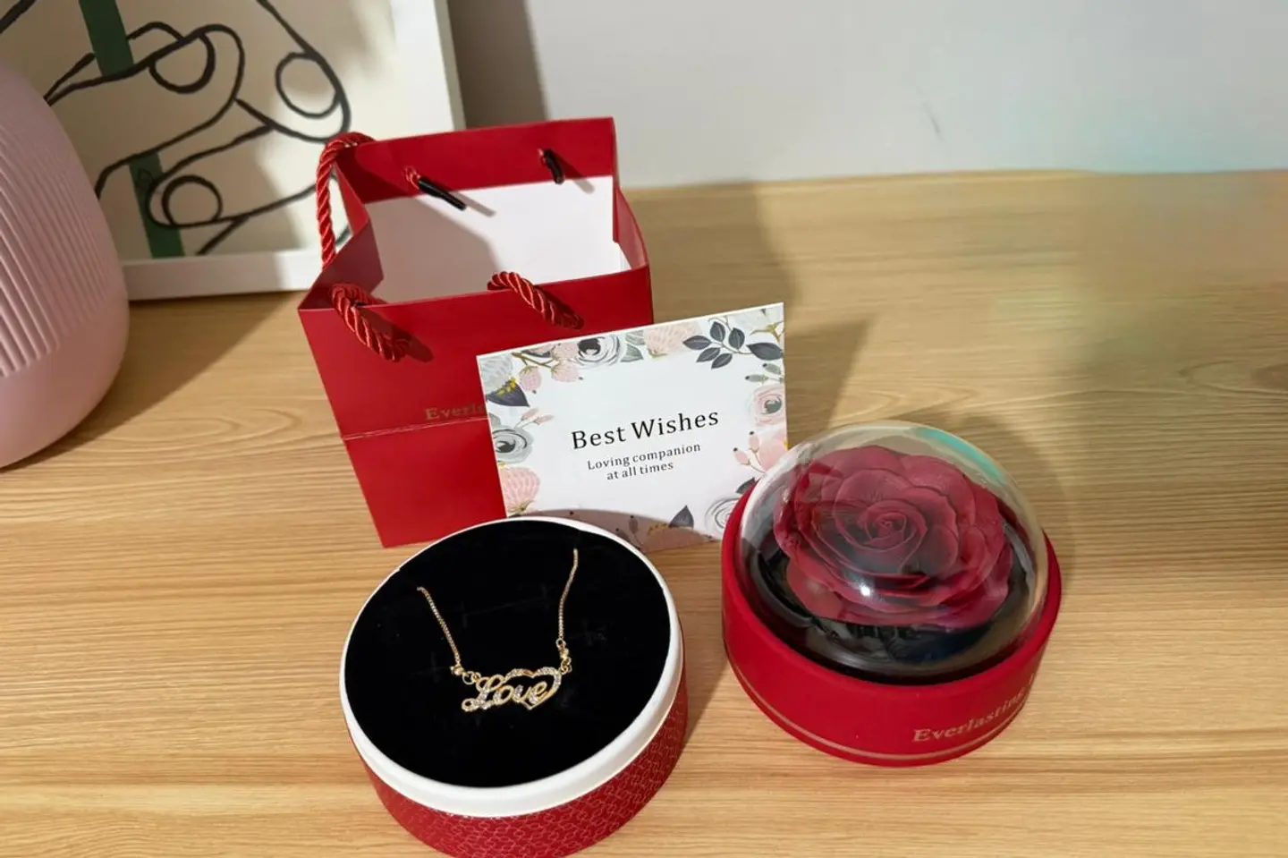 سلسال فاخر مطلي بالذهب