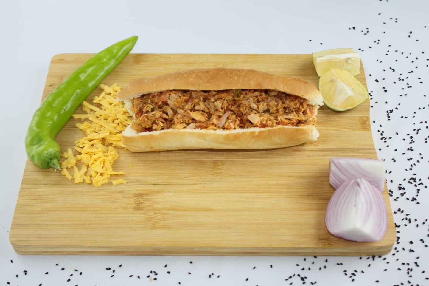 ساندوتش تونة