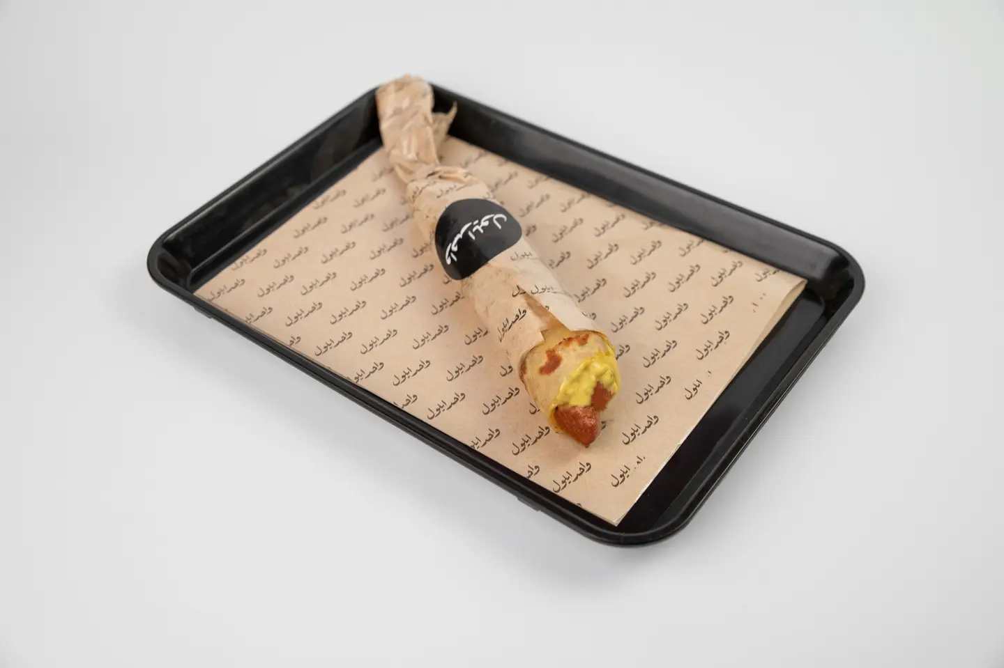 شباتي نقانق مع الصوص الخاص