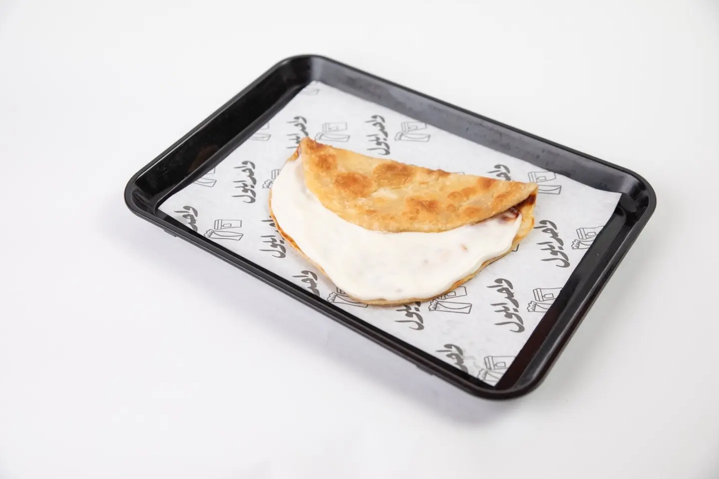 شباتي الجبنة السائلة