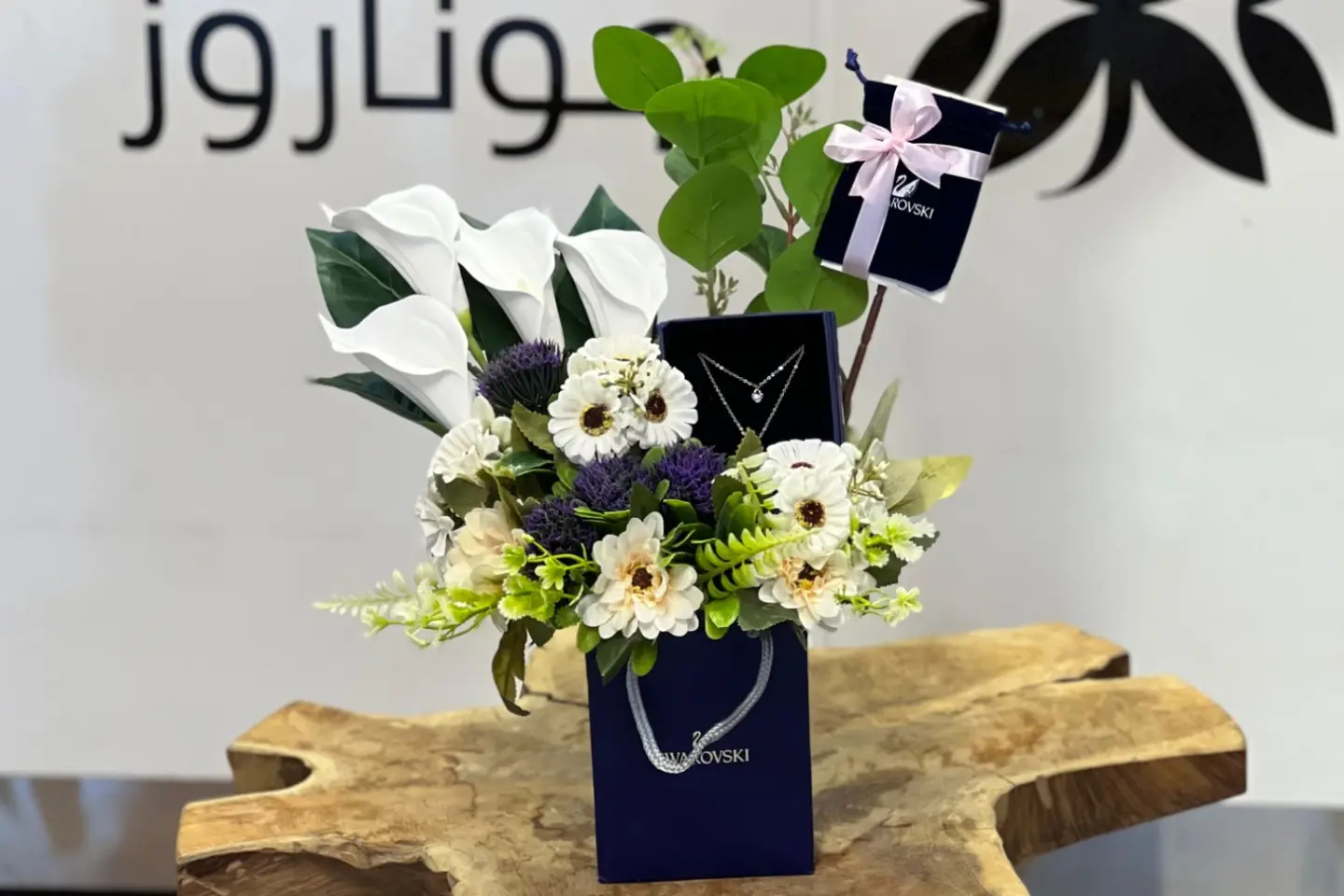 سلسال ماركة سوارفسكي
