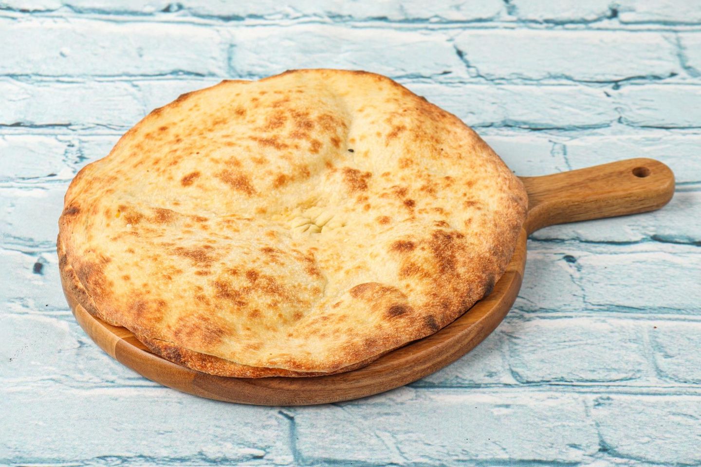 خبزة قشطة وعسل