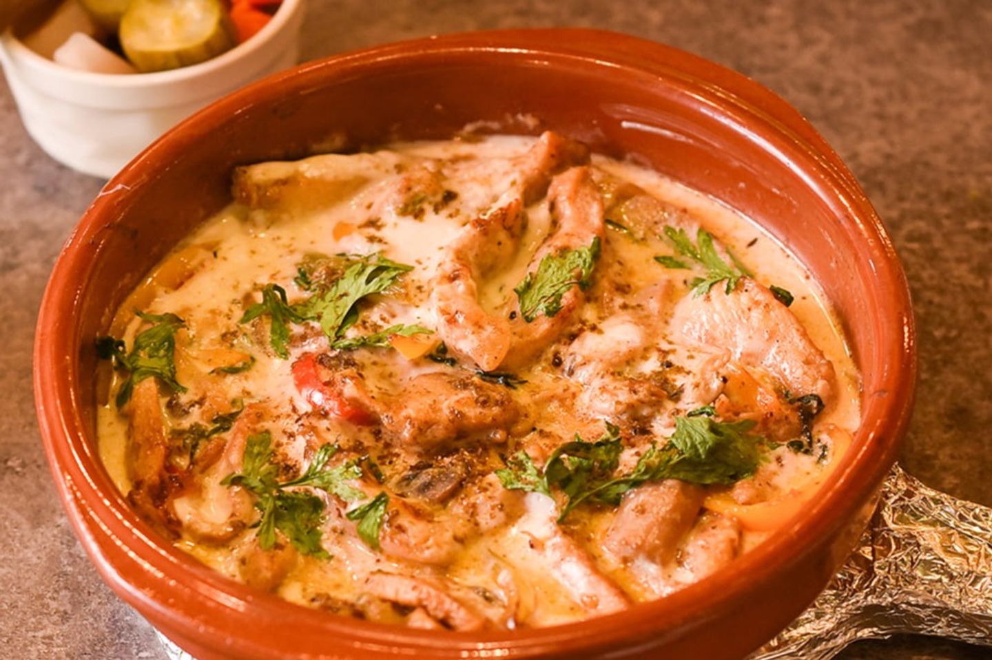 طاجن دجاج نص لمونة