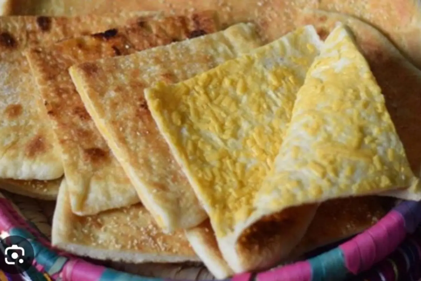 خبز بالجبن