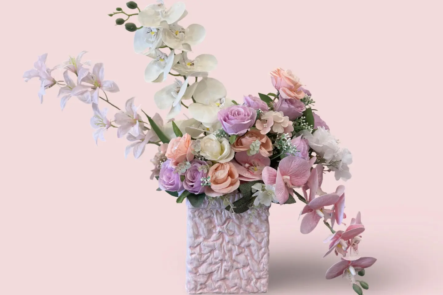 فازة ورد صناعي ٢