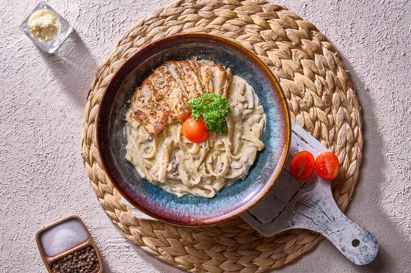 فيتوتشينى الفريدو باستا