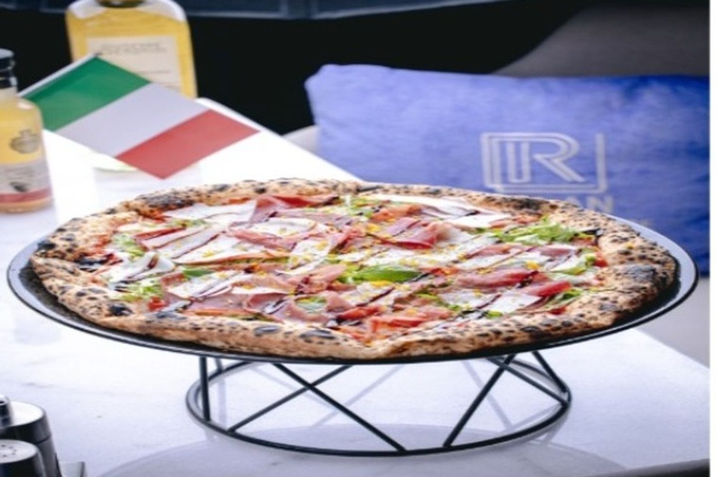 Bologna Pizza Bresaola