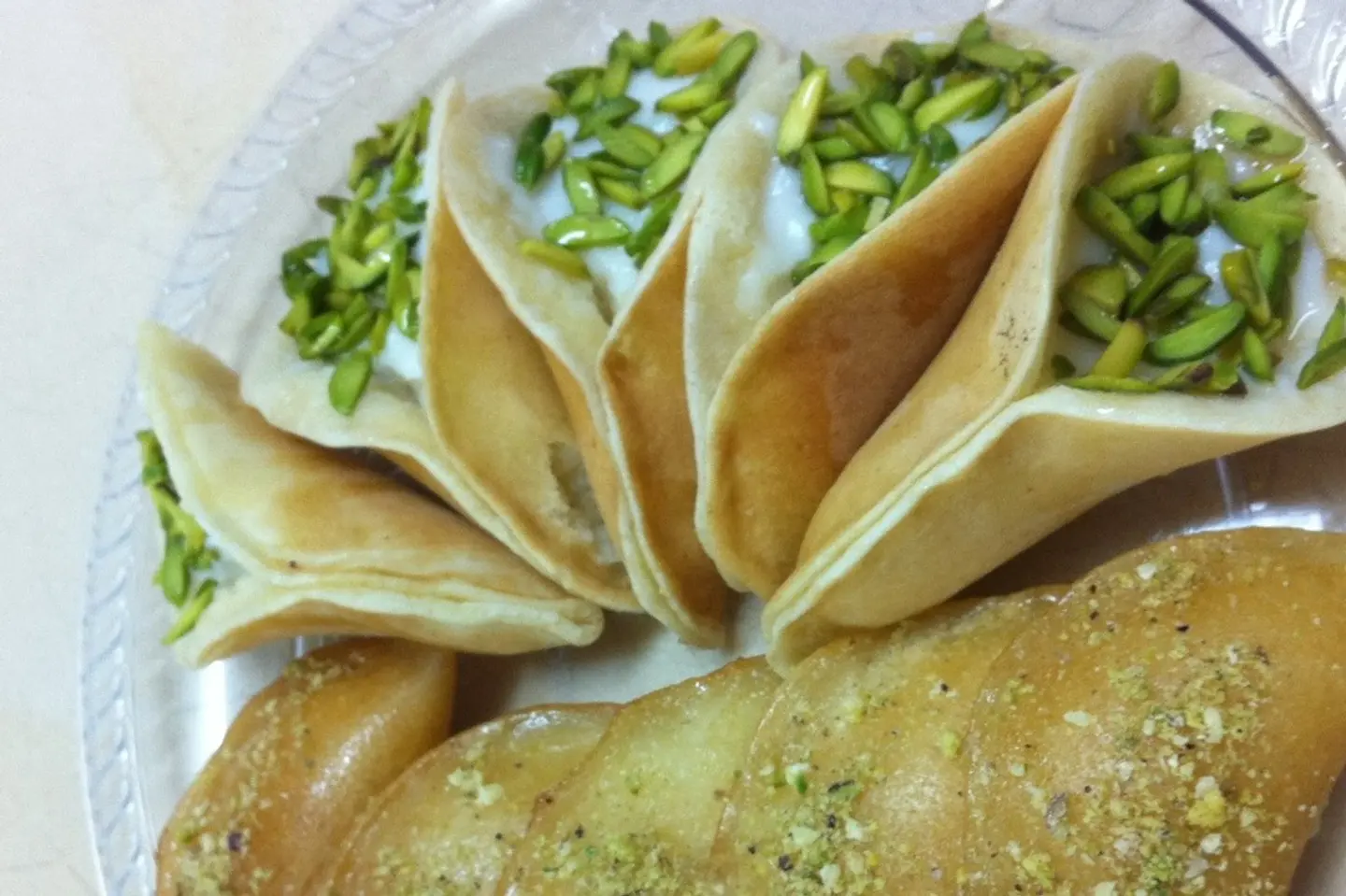 قطائف بالجبنة