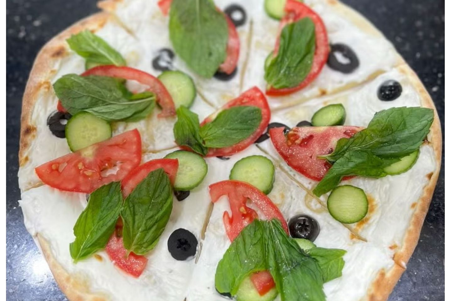 Ash Albulbul With Vegetables