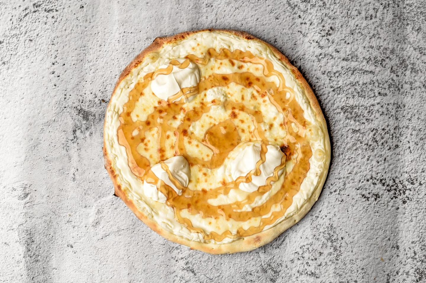 Ash Albulbul With Cream And Honey