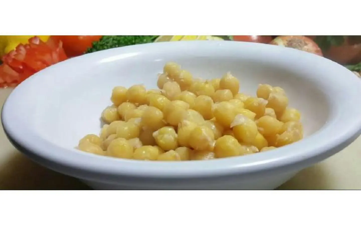 علبة حمص حب