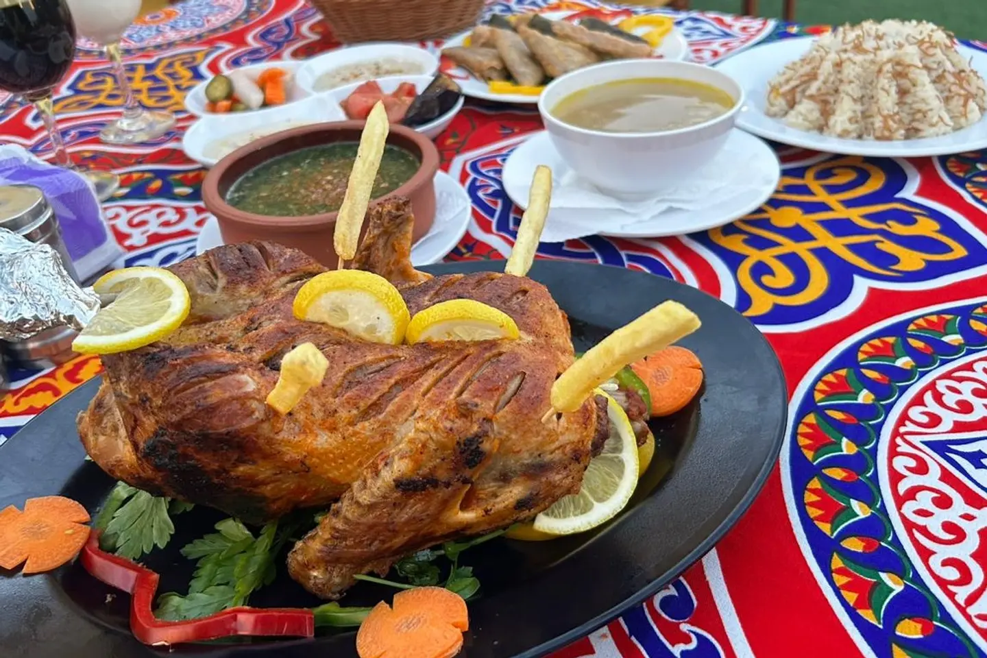 وجبةنصف بطة مع خضار وارز